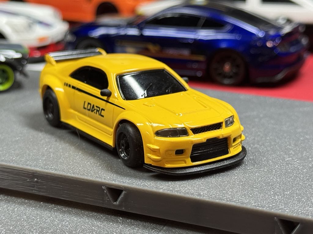 MicroCorsa Tory 1/76 1/64 RC